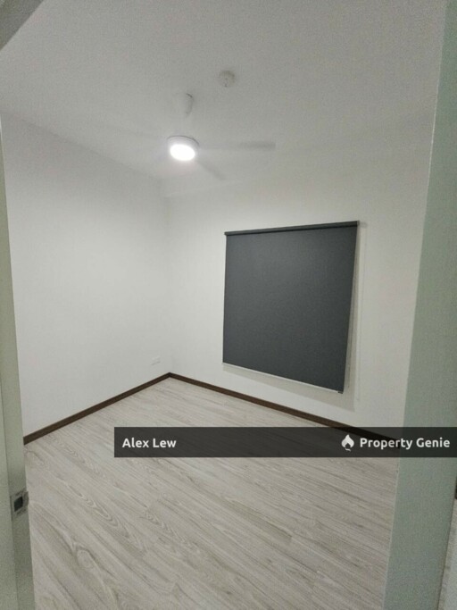 M Oscar Partial Furnished for Rent with 2 Carparks