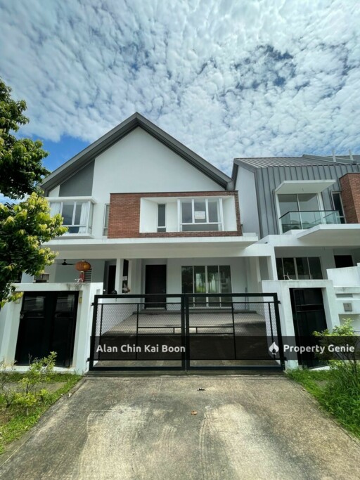Nara Gamuda Gardens 2 storey terrace for sale