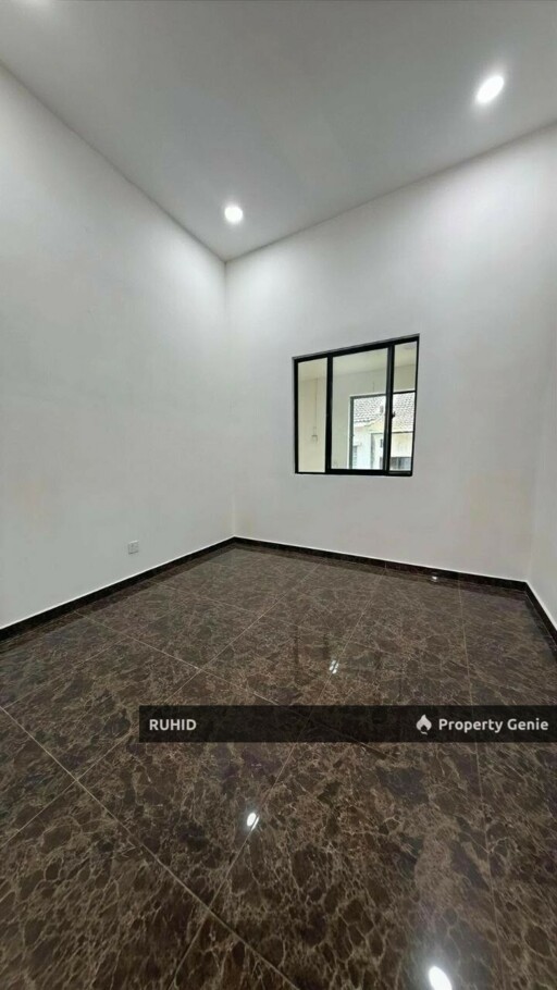 Taman Bukit Indah Single Storey Terrace House | 3 Bedrooms | Freehold | Non Bumi