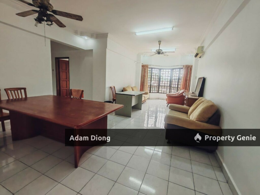 Dwi Mahkota Condominium, Tmn Bukit Aliff