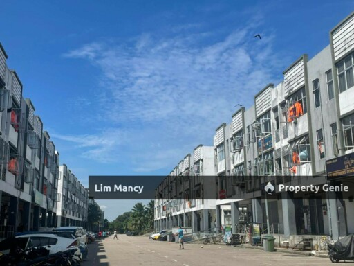 SILC Gelang Patah Three Storey Shoplot