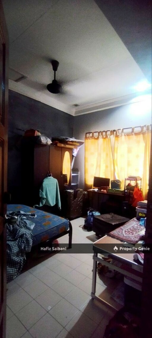 Single Storey Kampung Raja Uda Port Klang