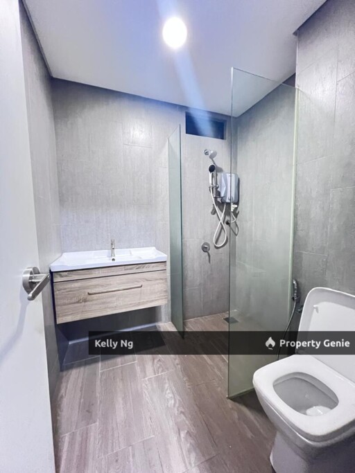 Geo Residence Basic Furnished At Bukit Rimau Kota Kemuning For Sale