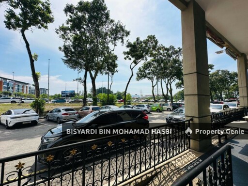 Jangan Lepaskan Bangunan Komersial 5 Tingkat Berlif di Bukit Baru Melaka – Prime Corner Facing Main Road! ROI Tinggi & Lokasi Paling Strategik!