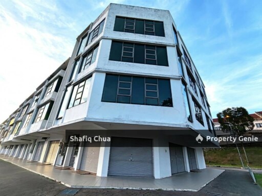 2 Adjoining Corner & Intermediate Shop Office in D'Alpina Business Park Puchong
