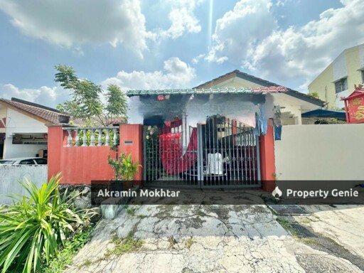 Freehold & Partially Furnished | Single Storey Terrace Taman Jelok Indah Kajang