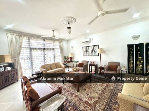 Freehold & Nice Garden | Double Storey Bungalow Kampung Tunku SS1, Petaling Jaya
