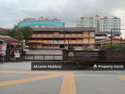 Partially Furnished & 2 Parking | Penthouse @ Vista Millennium Condominium, Puchong Perdana FOR SALE!
