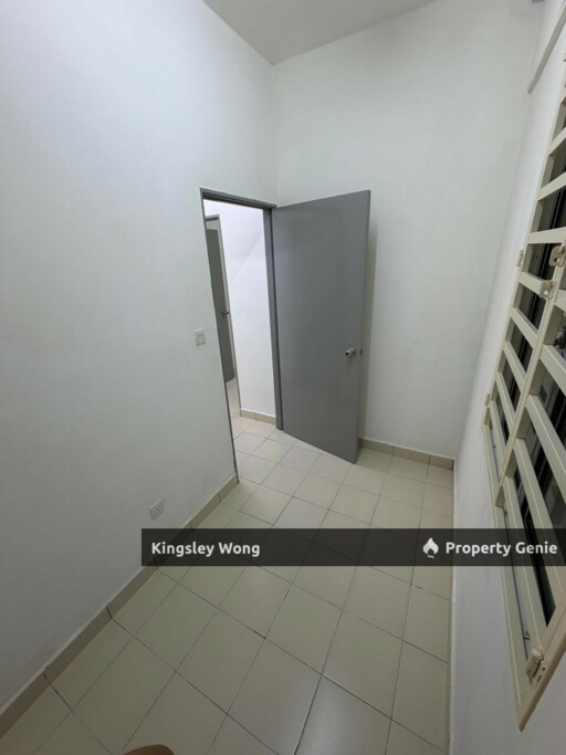 Residensi Prima Falim Freehold Middle Floor 2+1 Bedrooms Near Town Area