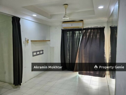 Renovated & 1 Parking | Pangsapuri Vistaria, Puchong Perdana