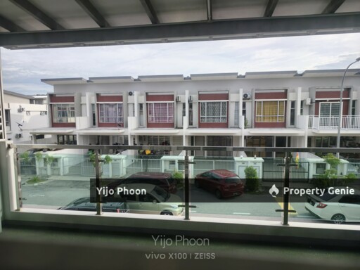 Semi Furnished 2 Storey House at Acacia Park, Bdr Tasik Puteri