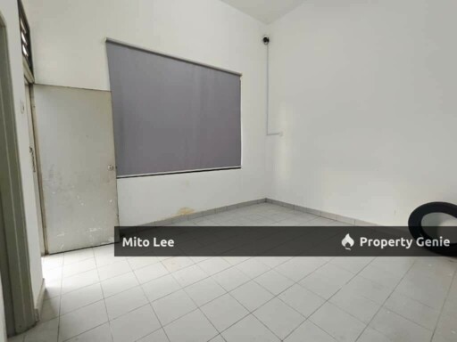 Bandar Uda Utama Ground Floor Shop For Rent!!