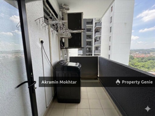 Freehold, Renovated & 2 Parking | Ken Rimba Condominium @ Seksyen 16 Shah Alam