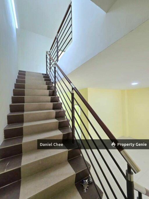 Pengkalan New Painted Facing Field Double Storey Terrance House For Sale