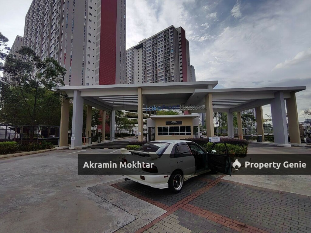 Freehold, Level 1 & 2 Parking | Lakefront Homes Condominium Cyberjaya