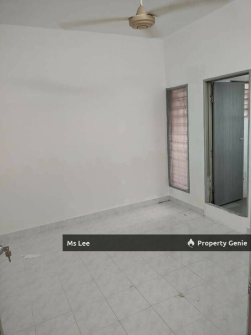 End Lot 2 storey Town House (Ground floor)-Taman Sri Sentosa @ Klang-Ready Now