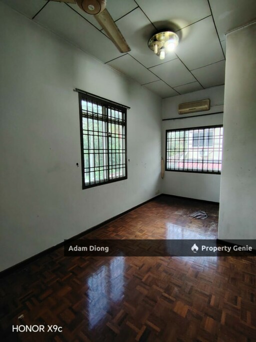 Double Storey Corner