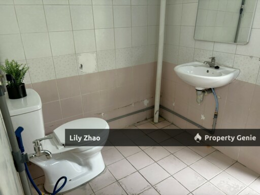 Api Api Apartment Corner Lot with Highway Access for Sale | Next To Public Bank, Kota Kinabalu City