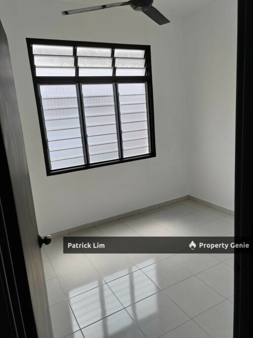 Taman Angkasa Nuri, Double Storey Terrace For Rent