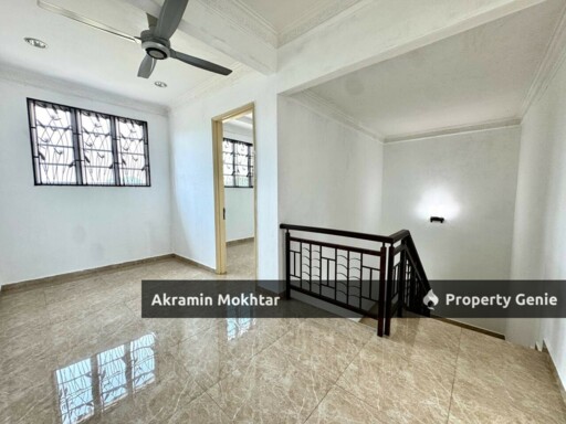 Freehold & Renovated | 2.5 Storey Semi Detached House @ Subang Alam, Seksyen 27, Shah Alam