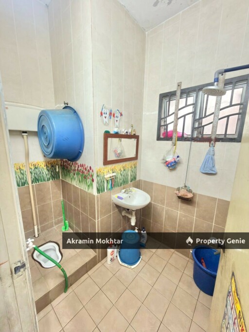 FREEHOLD, END LOT & RENOVATED - SINGLE STOREY TERRACE @ JALAN KEBUN, SEKSYEN 30
