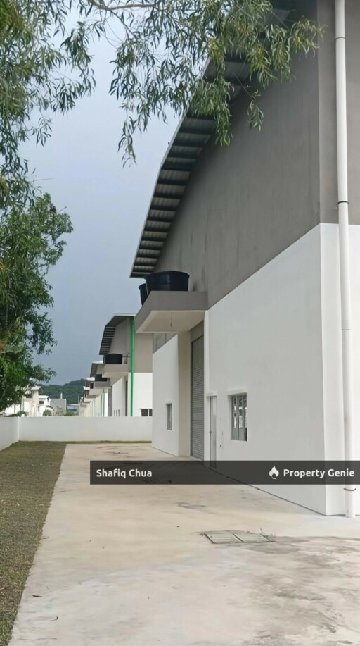 2.5 Storey Semi D Warehouse Factory Saujana Teknologi Park Rawang