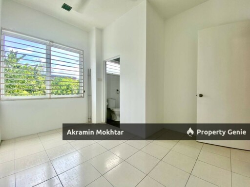 FREEHOLD & RENOVATED | Double Storey Terrace@Nadayu 92, Kajang