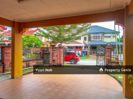 URGENT FOR SALE : 2 Storey Terrace House Corner Lot Jalan Adang Bukit Jelutong Shah Alam