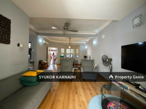 2.5 Storey CondoVilla Persada jalan Nova Subang Bestari