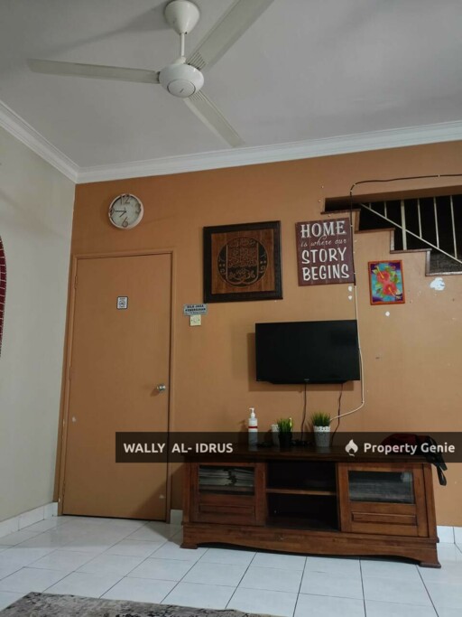 Double storey terrace house. Taman Utama Puchong