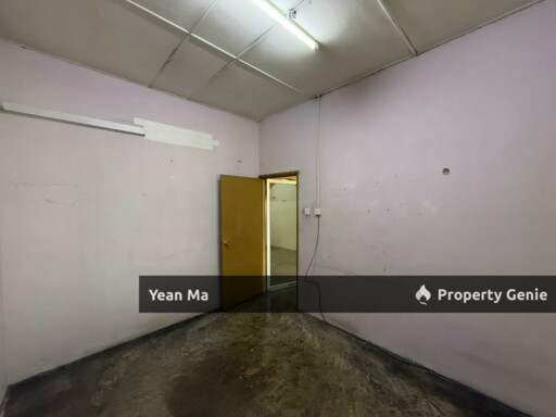 For Sale🔥Renovated Unit Rumah PKNS Batu 16 Rawang Low Cost Single Storey House