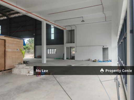 Corner Detached Factory with Office-Jenjarom Industrial Park