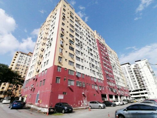 Jelutong Apartment @ Selayang Heights