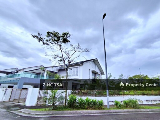 2 Storey Corner Lot Semi D @ Laman, Taman Meranti Damai {Save RM 440,000}