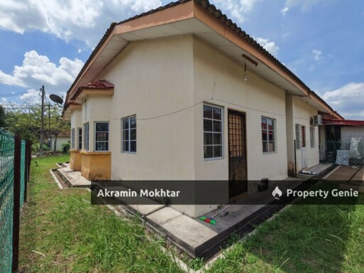 End Lot Single Storey Terrace House @ PKNS Antara Gapi.