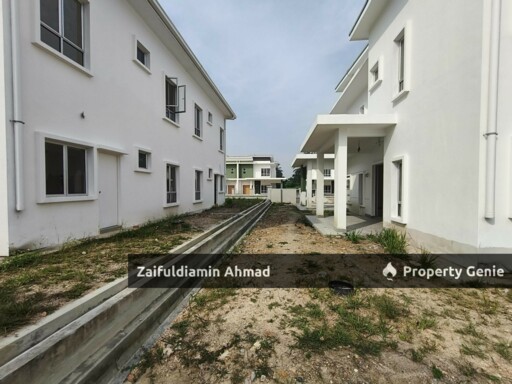 SemiD Taman Salak Mulia Spacious near KLIA