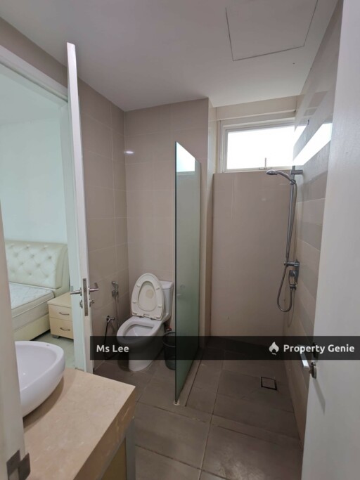 Binjai 8 @ KLCC -Near LRT, Level 32 Corner Unit, Ready Unit, Open for Reservation Now