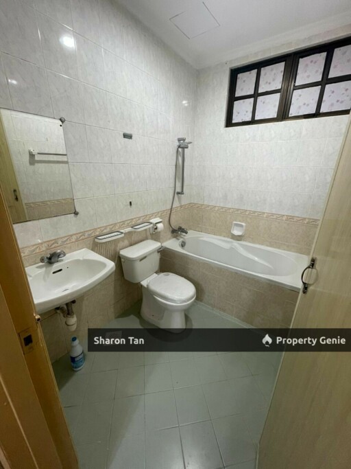 Larkin Datin Halimah Condominum  3 Bedroom Fully Furnished