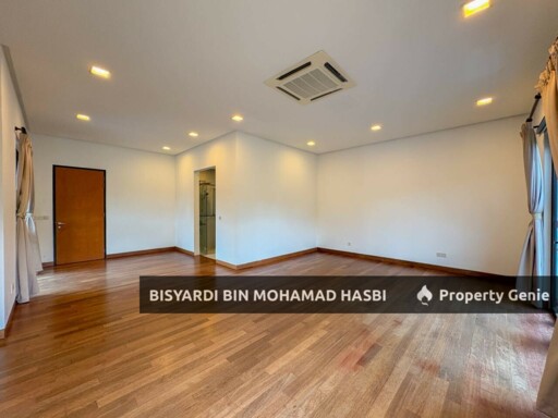 (LIFT & SWIMMING POOL) CORNER LOT 3 STOREY BUNGALOW THE RESERVE, KEMENSAH .