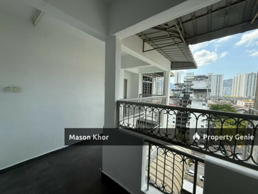 RELAU INDAH CONDOMINIUM 800sf PARTIALLY RENO & BASIC FURNISHED BUKIT JAMBUL