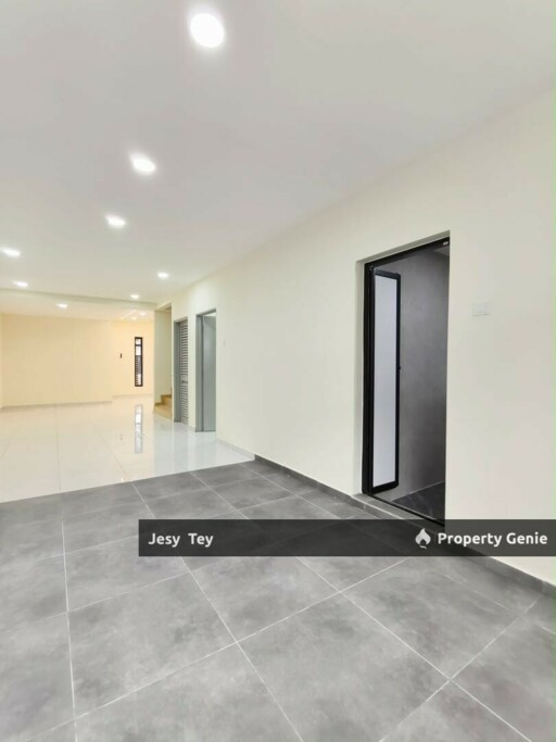 Taman Daya Double Storey Terrence House Sales
