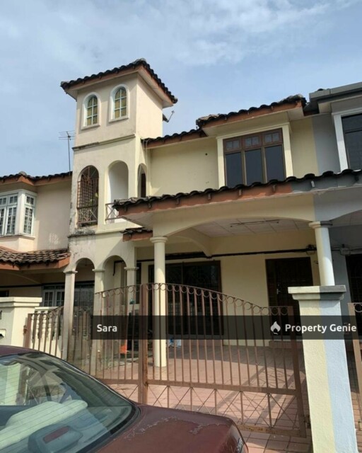 Gunung Rapat, Taman Taufik Double Storey for Sale