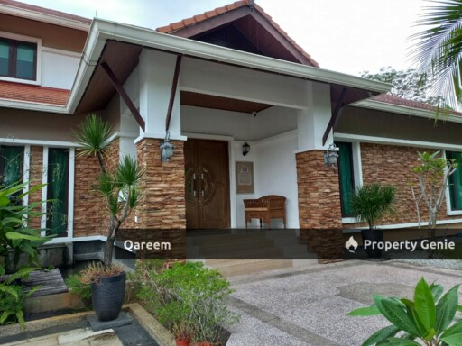 {Private Pool] Bungalow House Freehold Batang Kali. Selangor