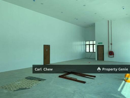 Warehouse with Office @ Kampung Subang Baru