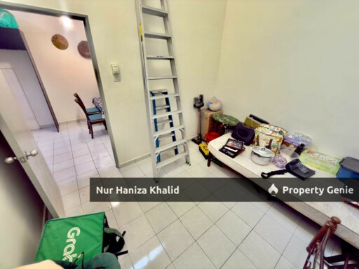 Single Storey Terrace, Taman Sungai Pinang, Pulau Indah Klang Selangor.