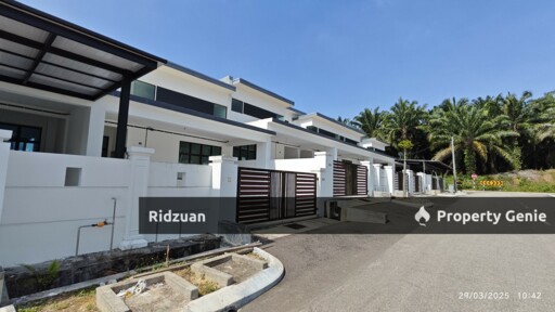 Single Storey Terrace House - Taman Mengkibol, Kluang