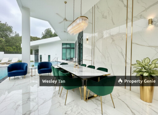 Luxury Designed 1.5 Storey Tiara Golf Corner Bungalow 8rooms Pond & Pool 24/7 Gated & Guarded