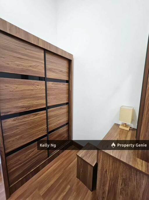Sunsuria Forum Semi Furnished At Setia Alam Shah Alam For Rent