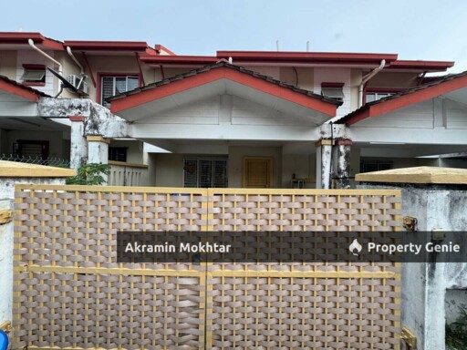 Freehold, Gated & Guarded | Double Storey Jalan Aman Suria Taman Aman Putri Seksyen U17 Sungai Buloh Shah Alam