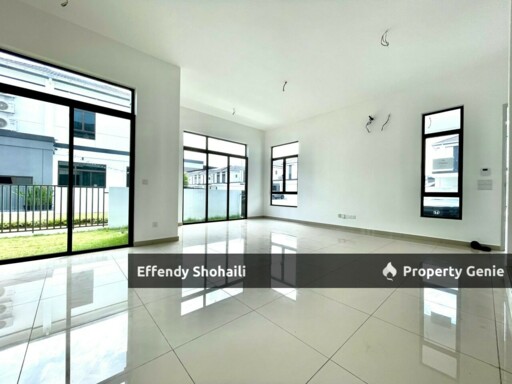 ECO GRANDEUR END LOT PUNCAK ALAM
